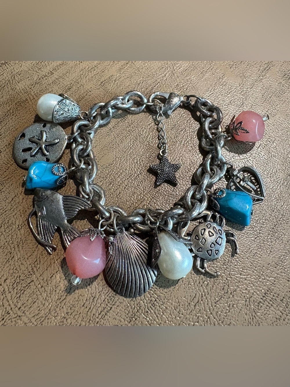 Avon Silver Tone Ocean Sea Life. Charm Bracelet